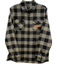 Load image into Gallery viewer, Flannel button down shirt